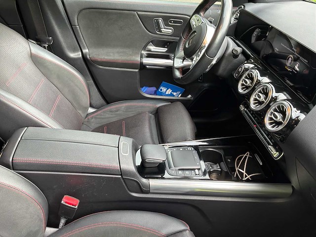 2020 mercedes-benz gla gla 200 d – 2020 – 150 pk – automatisch – 101.892 km auto - afbeelding 40 van  56
