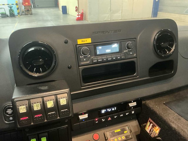 2020 mercedes-benz sprinter bus of car personenauto - afbeelding 13 van  34