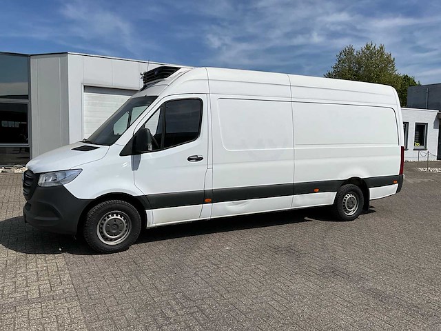 2020 mercedes-benz sprinter koelwagen lichte vrachtwagen - afbeelding 4 van  9