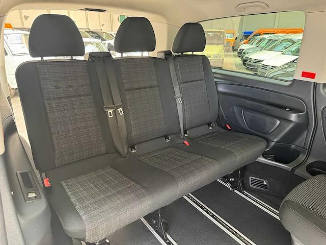 2020 mercedes-benz vito tourer 8 zitplaatsen - afbeelding 10 van  22