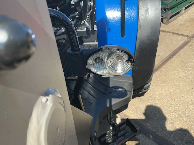 2020 new holland avaria4r td3.50 vierwielaangedreven landbouwtractor met frondlader 48 pk - afbeelding 13 van  16