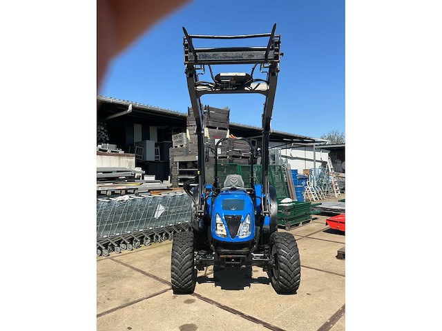 2020 new holland avaria4r td3.50 vierwielaangedreven landbouwtractor met frondlader 48 pk - afbeelding 12 van  16