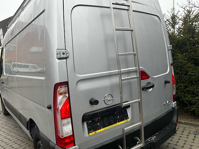 2020 opel movano - 3 pers - airco - trekhaak - afbeelding 23 van  50