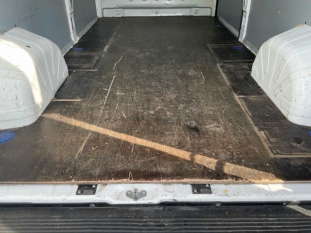 2020 peugeot boxer lichte vracht - airco - euro 6d - trekhaak - afbeelding 28 van  60