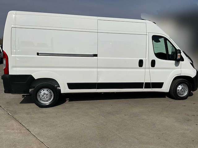 2020 peugeot boxer lichte vracht - airco - euro 6d - trekhaak - afbeelding 56 van  60