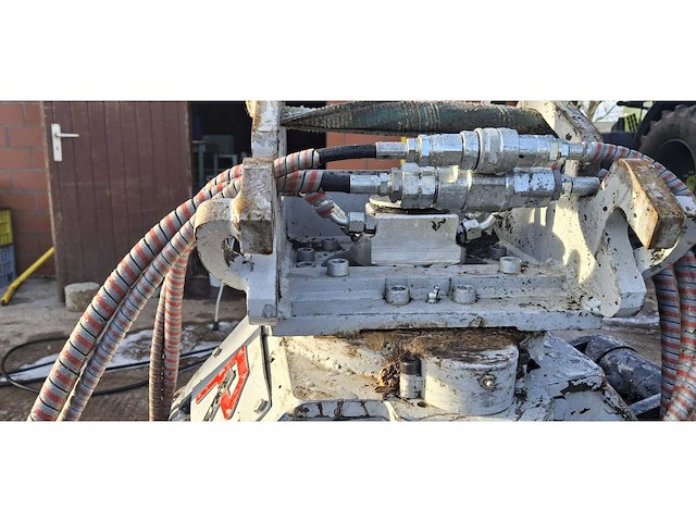 2020 pladdet cw10 prg2-hg-550 boomgrijper - afbeelding 5 van  8