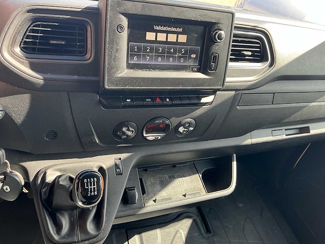 2020 renault master lichte vracht - airco - trekhaak - afbeelding 27 van  60