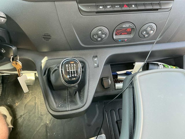 2020 renault master takelwagen vrachtwagen - afbeelding 4 van  9