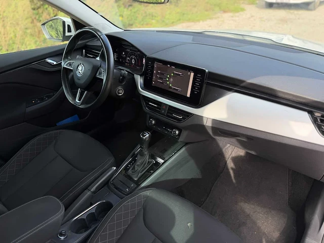 2020 skoda kamiq 1.0 tsi (dsg automaat) - navigatie – digitale cockpit – achteruitrijcamera – zetelverwarming - afbeelding 23 van  40
