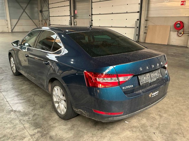 2020 skoda superb personenauto - afbeelding 13 van  15