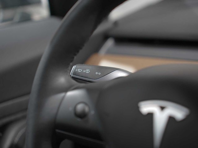 2020 tesla model 3 auto - afbeelding 7 van  37