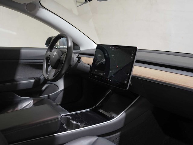 2020 tesla model 3 auto - afbeelding 21 van  37