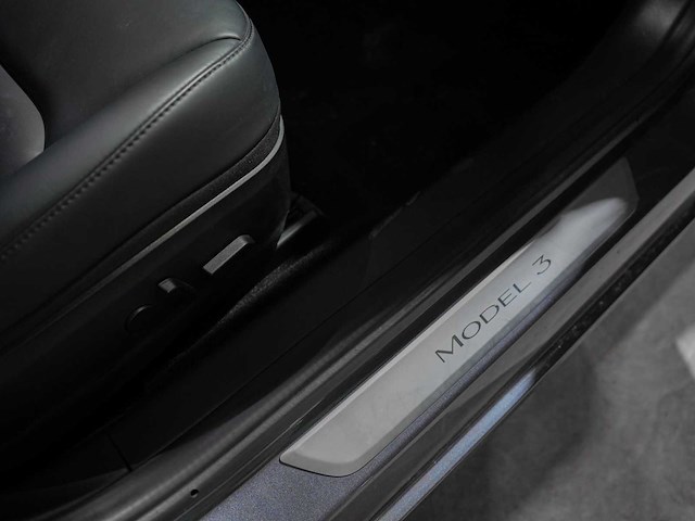 2020 tesla model 3 auto - afbeelding 24 van  37