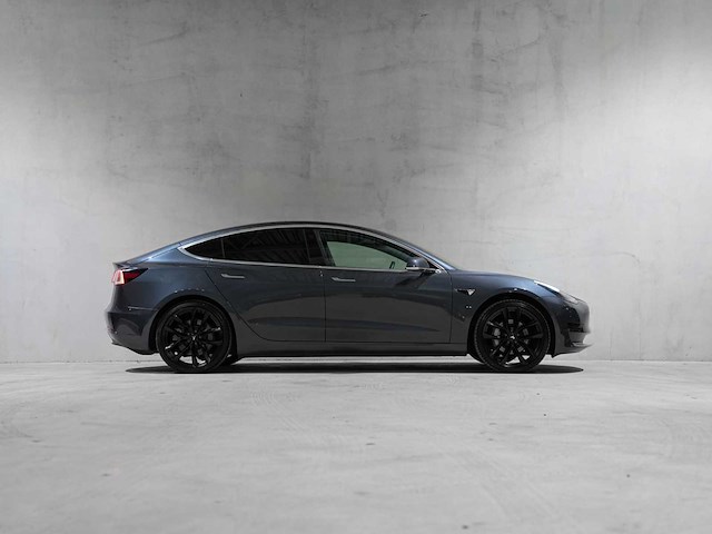 2020 tesla model 3 auto - afbeelding 34 van  37