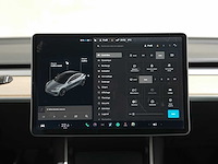 2020 tesla model 3 auto - afbeelding 20 van  33