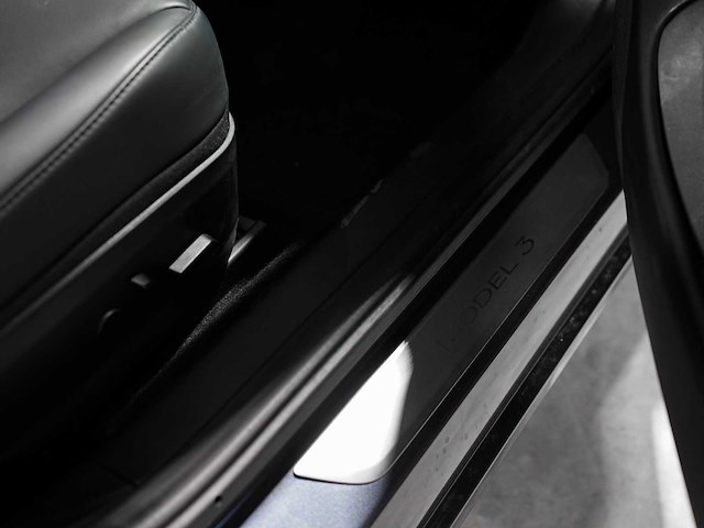 2020 tesla model 3 auto - afbeelding 24 van  33