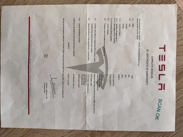 2020 tesla model 3 auto - afbeelding 28 van  33