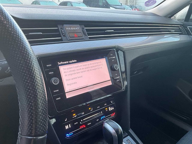 2020 volkswagen passat - afbeelding 2 van  26