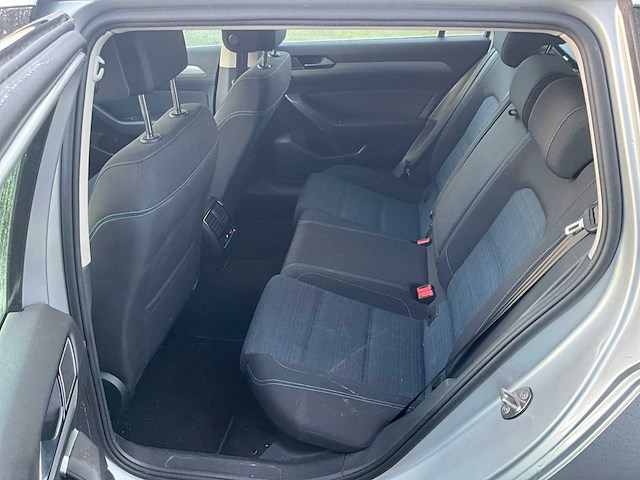 2020 volkswagen passat - afbeelding 7 van  26