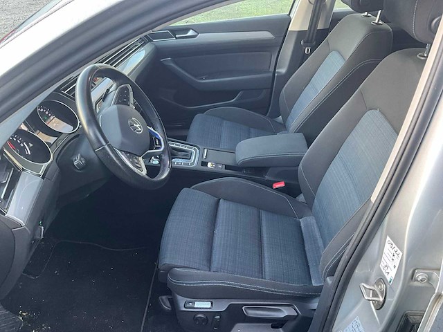 2020 volkswagen passat - afbeelding 25 van  26