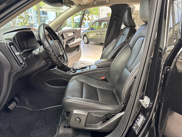 2020 volvo xc40 1ste eigenaar - afbeelding 9 van  32