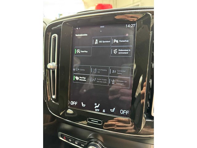 2020 volvo xc40 1ste eigenaar - afbeelding 16 van  32