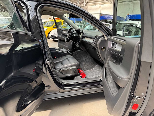 2020 volvo xc40 1ste eigenaar - afbeelding 7 van  15