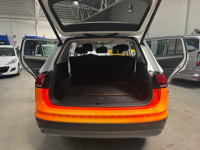 2020 vw tiguan 2.0 tsi dsg 4motion - nieuwe motor - gepantserd - afbeelding 15 van  26