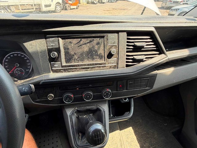2020 vw transporter 2.0tdi manueel - airco - afbeelding 3 van  7