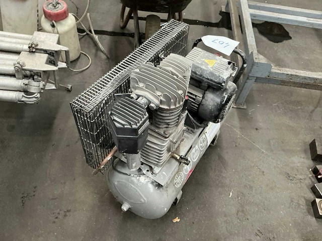 2021 airpress hl 425-50 pro luchtcompressor - afbeelding 2 van  4