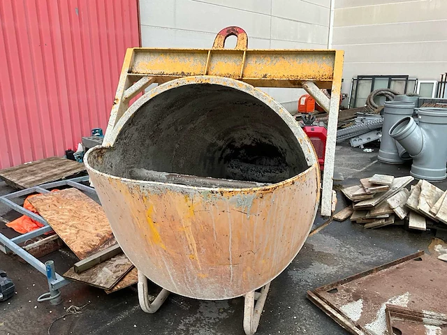 2021 beco b3000lr - betonstortbak 3000l (geen minimumprijs) - afbeelding 1 van  6