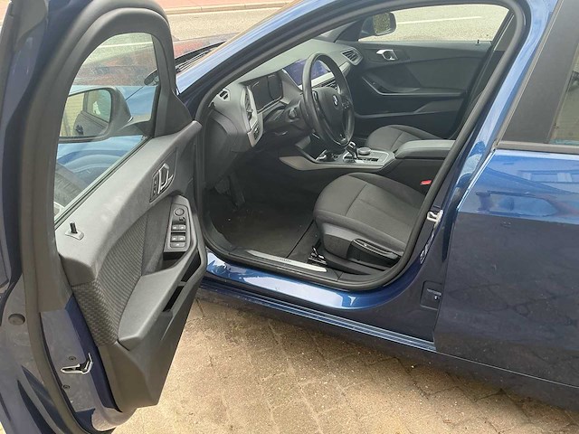 2021 bmw 116 d hatchback personenauto - afbeelding 2 van  33