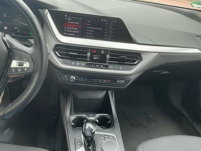 2021 bmw 116 d hatchback personenauto - afbeelding 8 van  33
