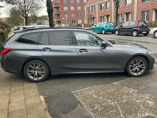 2021 bmw 320e station personenauto - afbeelding 29 van  32