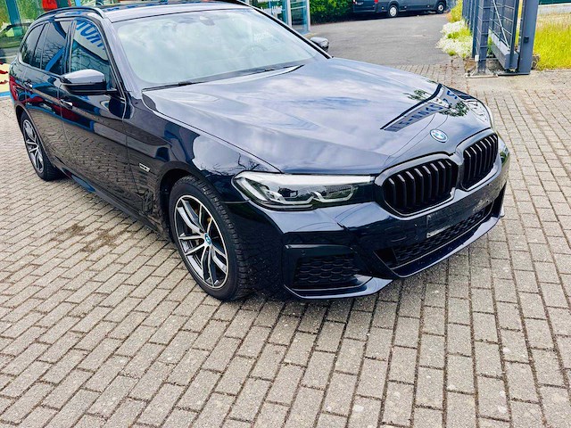 2021 bmw 530e - afbeelding 18 van  22