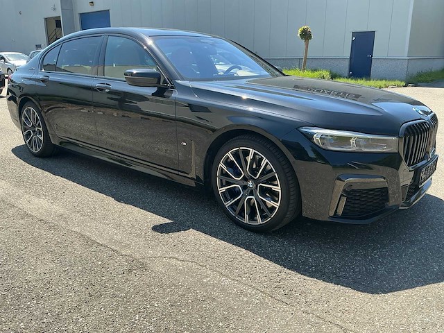 2021 bmw 745 le personenauto - afbeelding 27 van  29