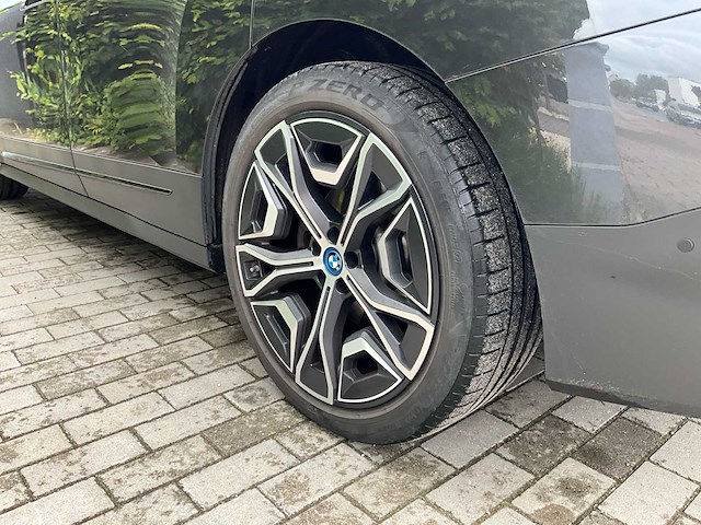 2021 bmw ix xdrive40 - afbeelding 43 van  45