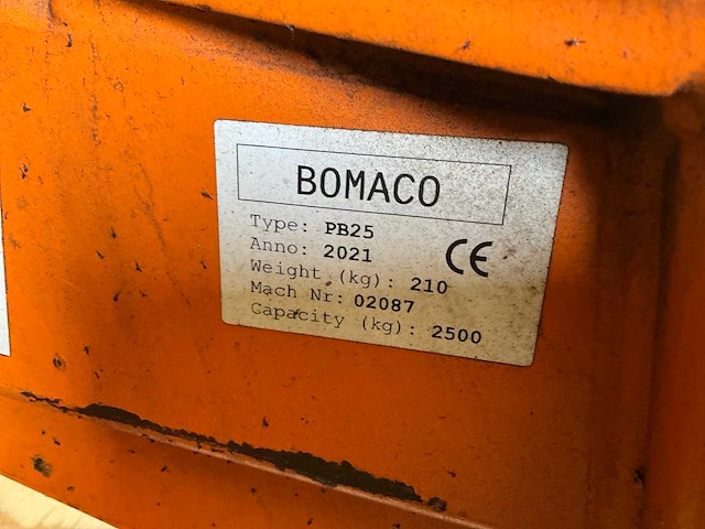 2021 bomaco fb25 pallethaak voor vrachtwagenkraan - afbeelding 5 van  5