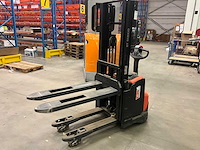 2021 bt staxio swe120l stapelaar - afbeelding 6 van  12