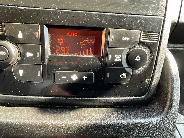 2021 citroën jumper lichte vracht - airco - navigatie - afbeelding 32 van  50
