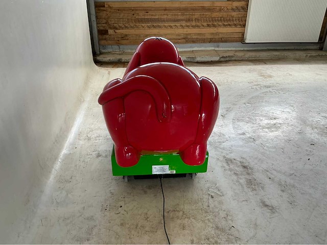 2021 clifford the big red dog “kiddie ride”- origineel - afbeelding 6 van  6