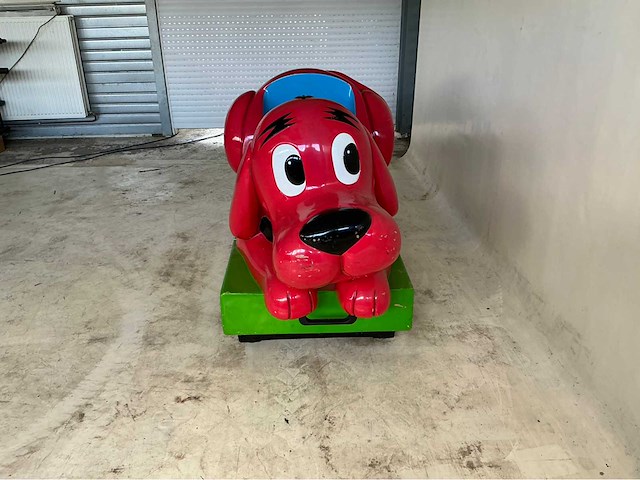 2021 clifford the big red dog “kiddie ride”- origineel - afbeelding 2 van  6