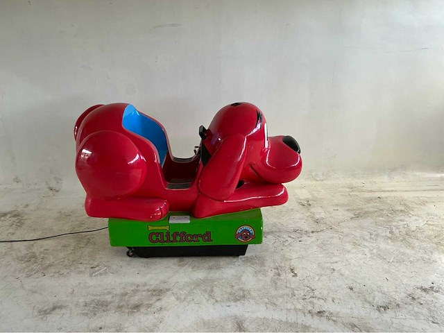 2021 clifford the big red dog “kiddie ride”- origineel - afbeelding 3 van  6