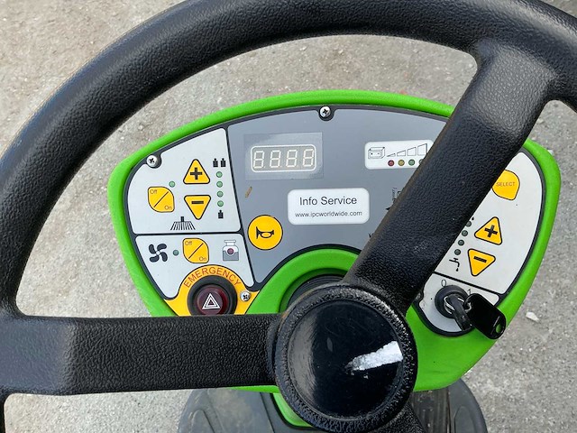 2021 dibo ipc ct110 bt70r zelfrijdende veegmachine - afbeelding 4 van  13