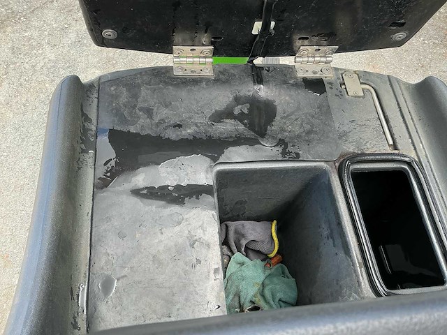 2021 dibo ipc ct110 bt70r zelfrijdende veegmachine - afbeelding 11 van  13