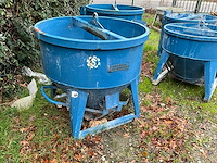 2021 eichinger betonkubel - afbeelding 2 van  7
