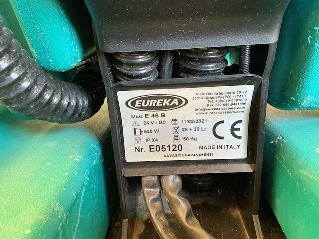 2021 eureka e 46 b elektrische vloerreiniger met 2x 12 v batterij - afbeelding 4 van  4
