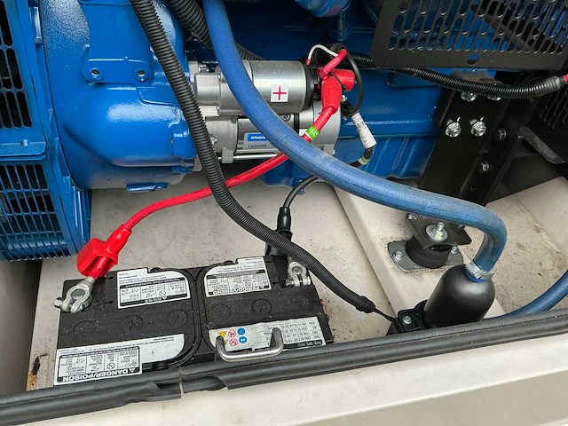 2021 fg wilson / caterpillar p88-3 stroomgenerator - afbeelding 11 van  12