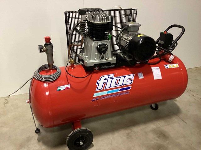 2021 fiac compressor 200l luchtcompressor - afbeelding 3 van  5