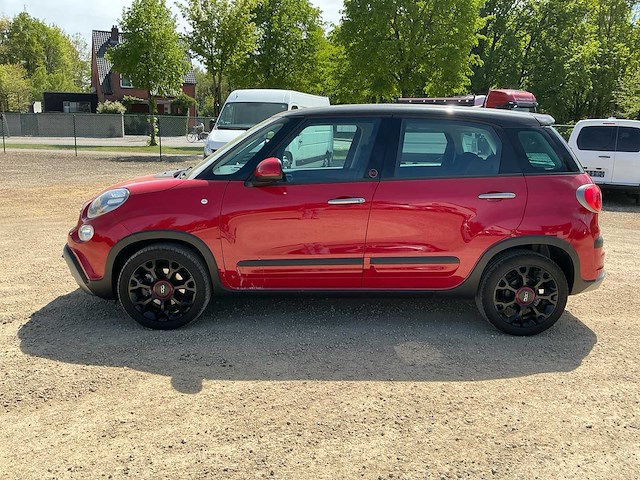 2021 fiat 500l red personenauto - afbeelding 12 van  29